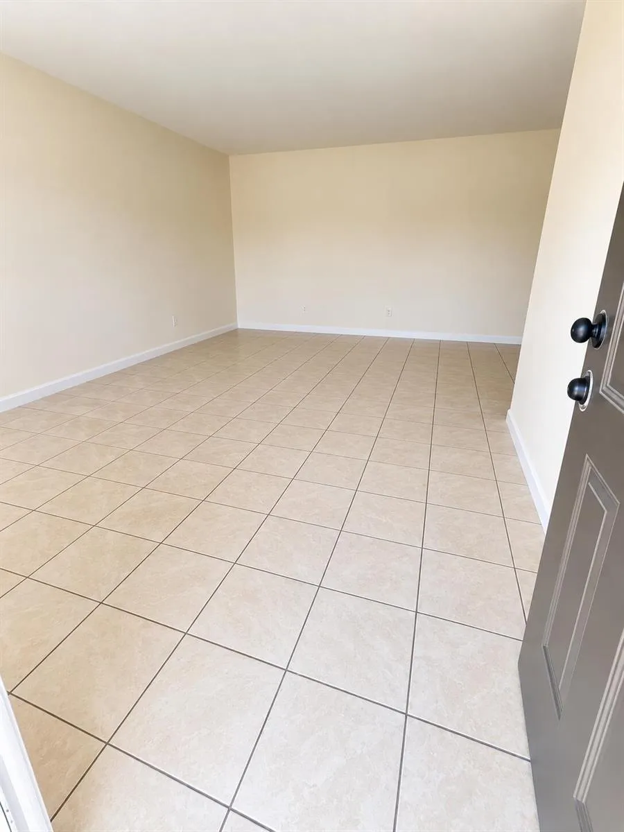 3121 NW 133RD STREET #1-4 Opa-Locka, FL 33054
