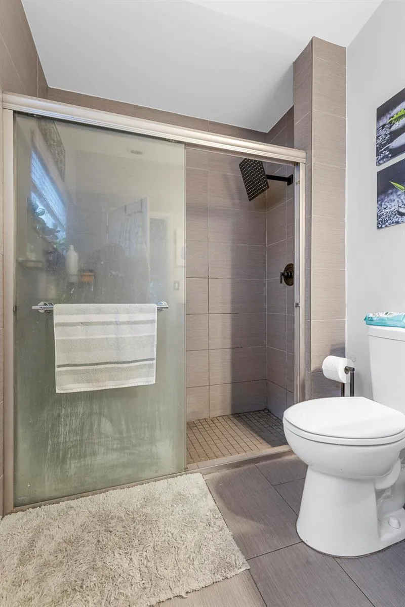 5318 NW 93rd Avenue Sunrise, FL 33351