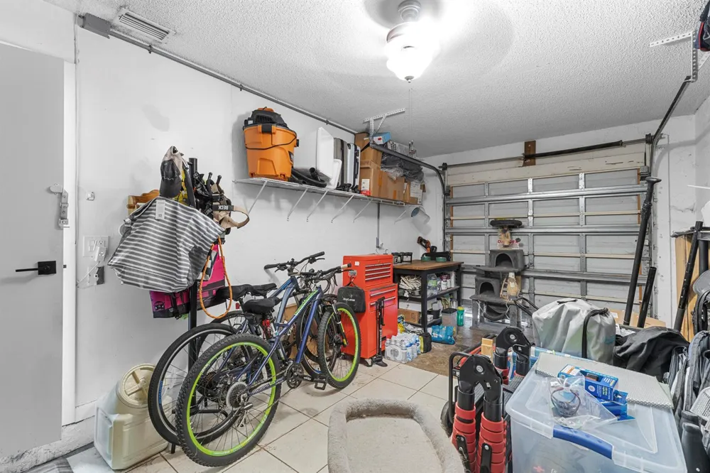 5318 NW 93rd Avenue Sunrise, FL 33351
