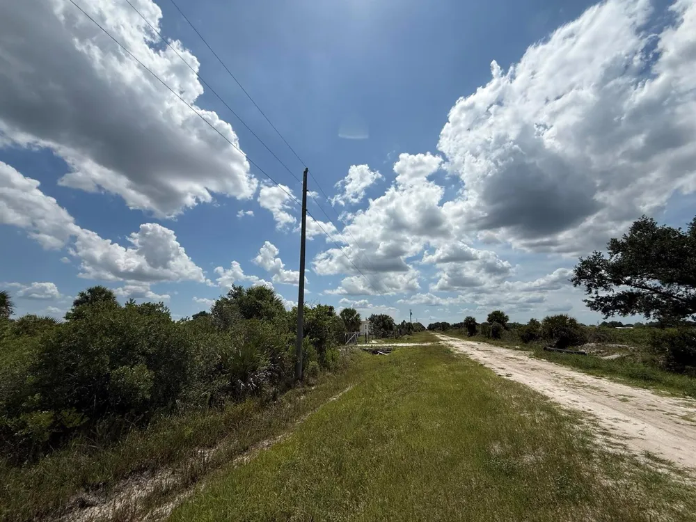 16162 NW 290TH STREET Okeechobee, FL 34972