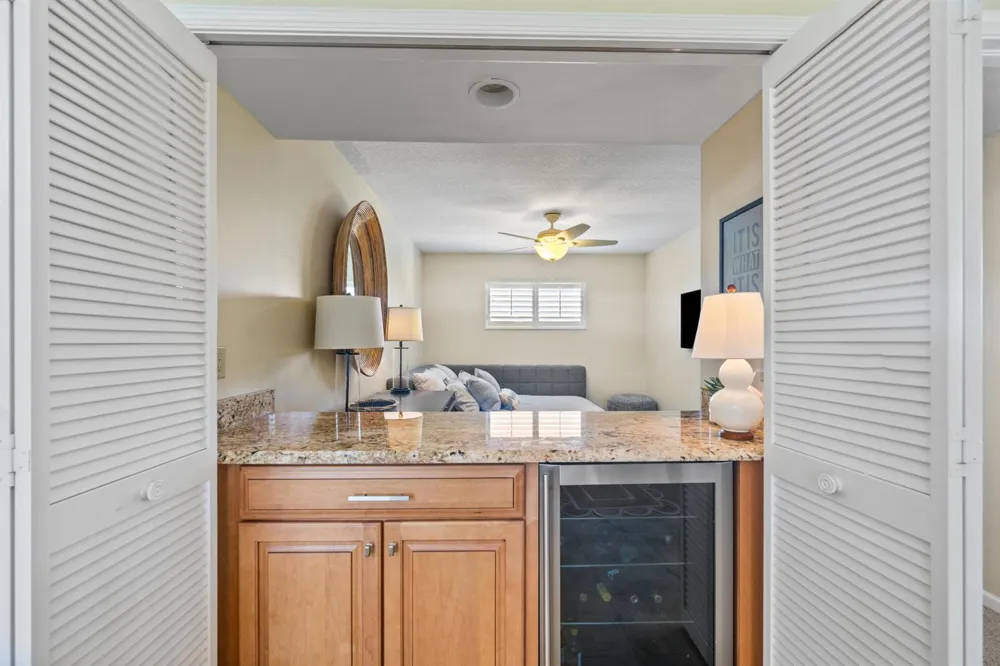 16914 WATERBEND DRIVE #270 Jupiter, FL 33477