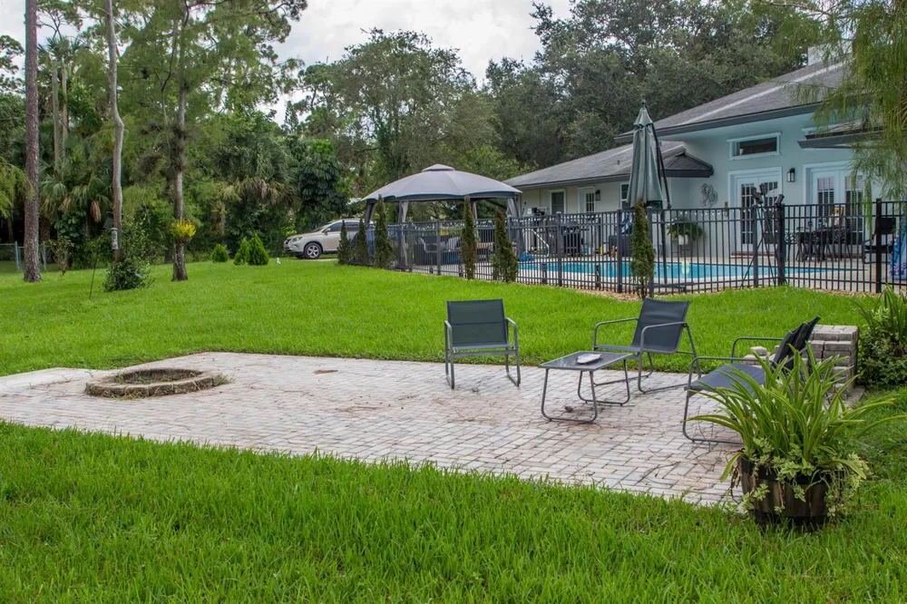 661 W RAMBLING DRIVE Wellington, FL 33414
