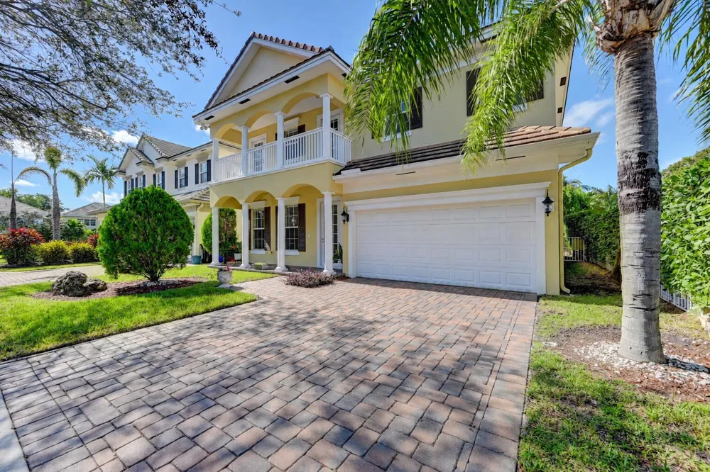 2201 SW 13TH AVENUE Fort Lauderdale, FL 33315