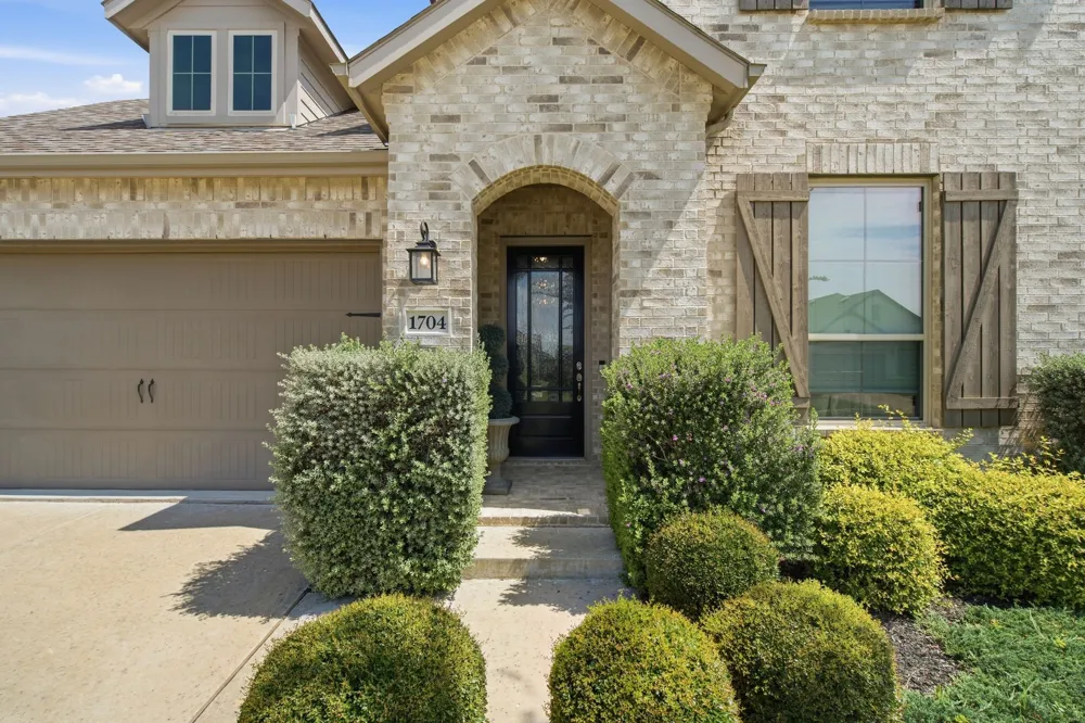1704 Snowdrop Drive Celina, TX 75078