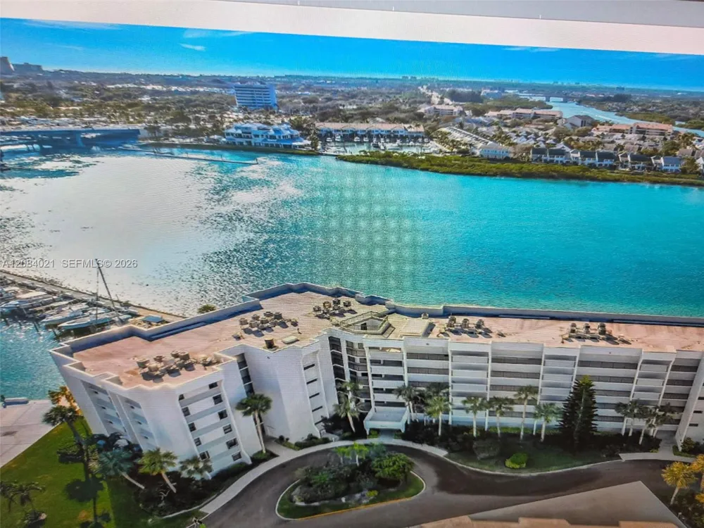 1542 Jupiter Cove Dr #207 Jupiter, FL 33469
