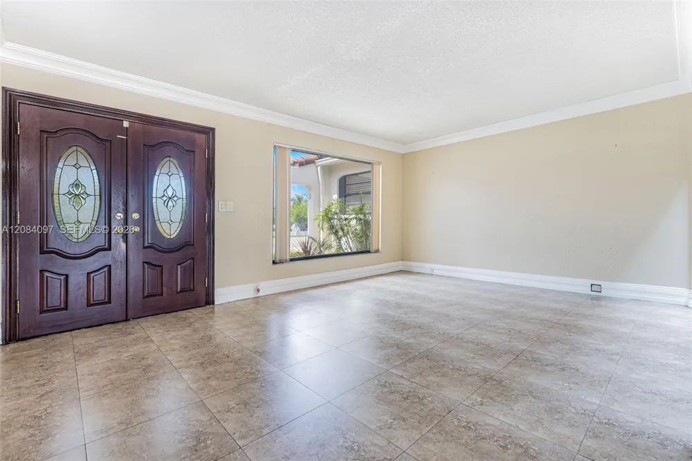 9951 SW 30th St Miami, FL 33165