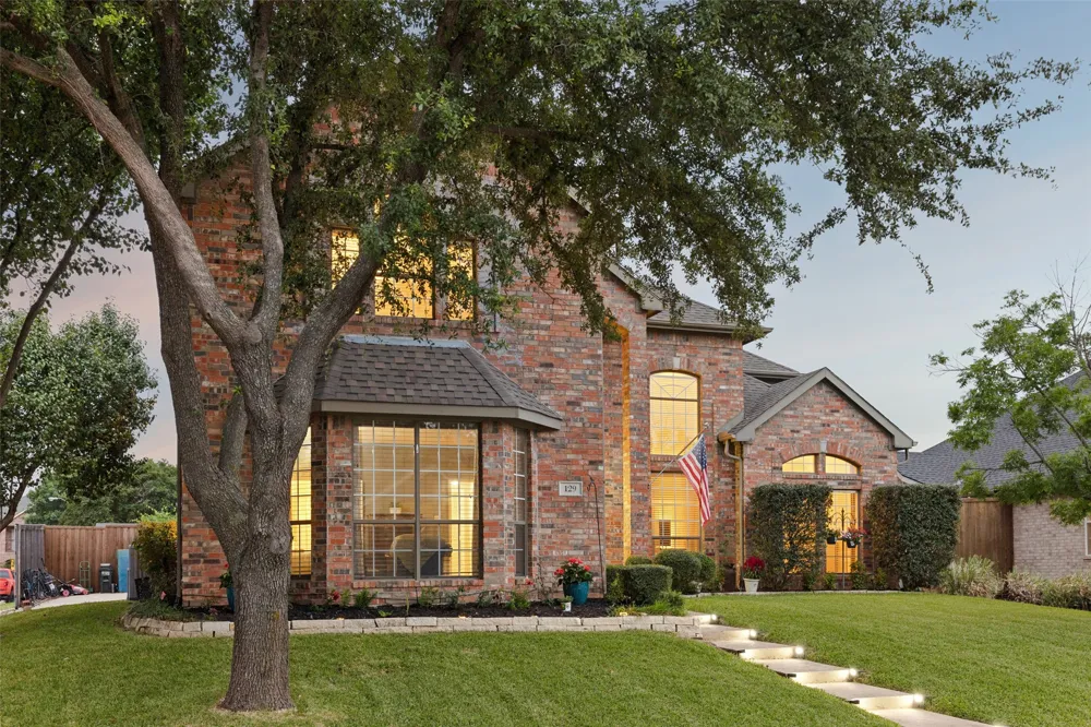 129 Timberbluff Lane Murphy, TX 75094