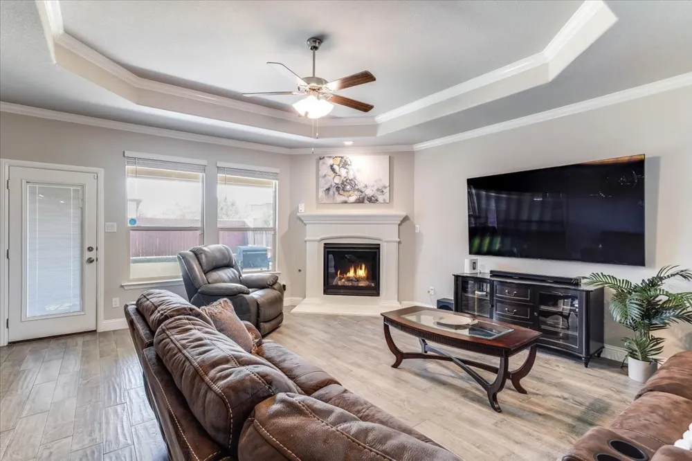 277 Mineral Point Drive Aledo, TX 76008
