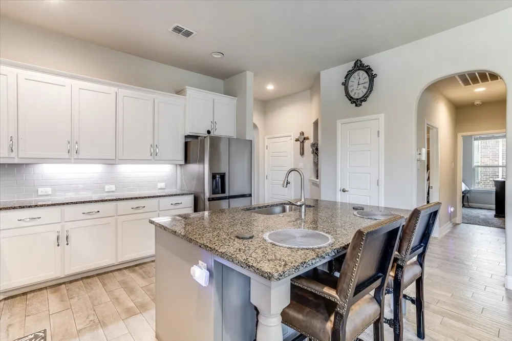 277 Mineral Point Drive Aledo, TX 76008