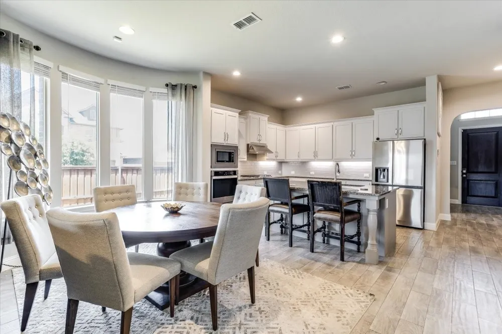 277 Mineral Point Drive Aledo, TX 76008