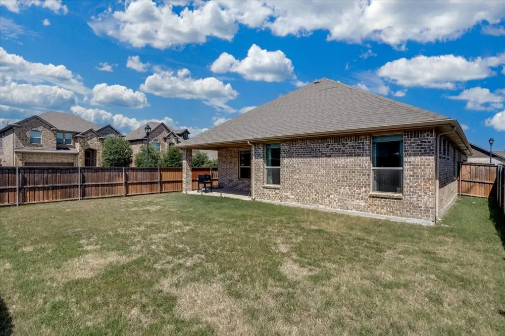 277 Mineral Point Drive Aledo, TX 76008