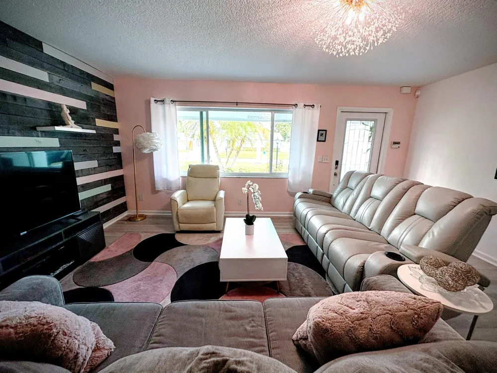 3080 Tropical Trail Atlantis, FL 33462
