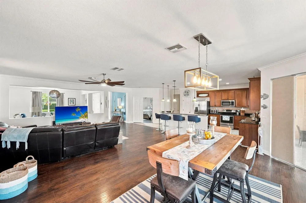 100 Salazar Lane Sebastian, FL 32958