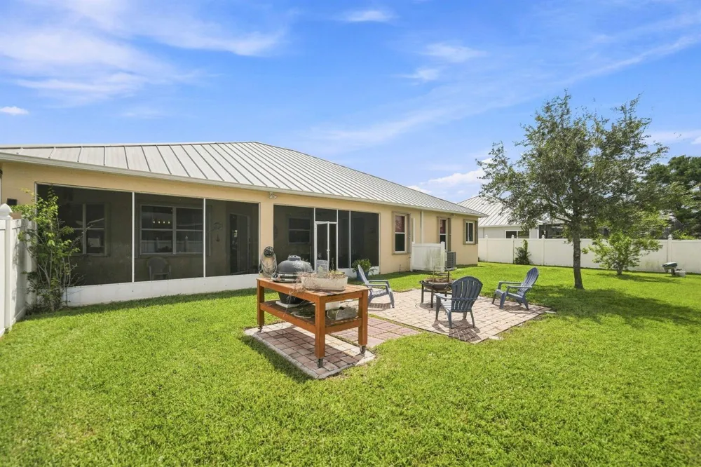 100 Salazar Lane Sebastian, FL 32958