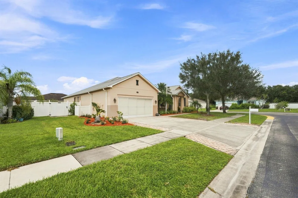 100 Salazar Lane Sebastian, FL 32958