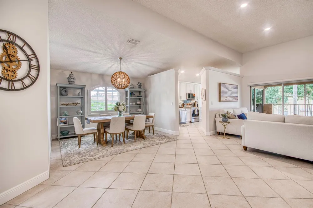 202 Legendary Circle Palm Beach Gardens, FL 33418