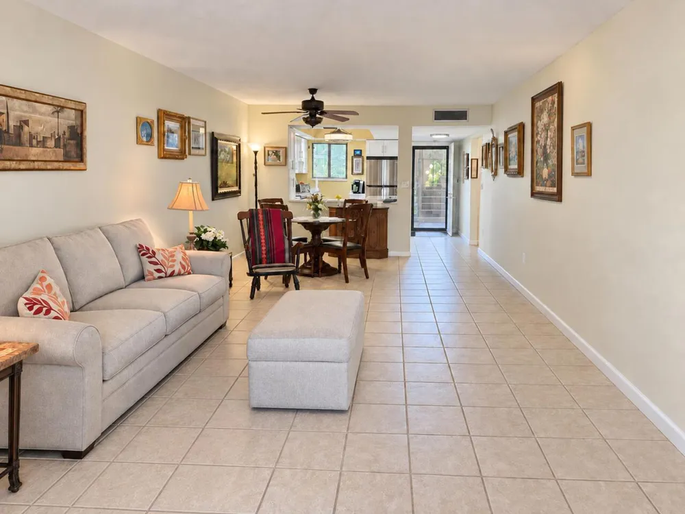 3154 Via Poinciana #115 Lake Worth, FL 33467