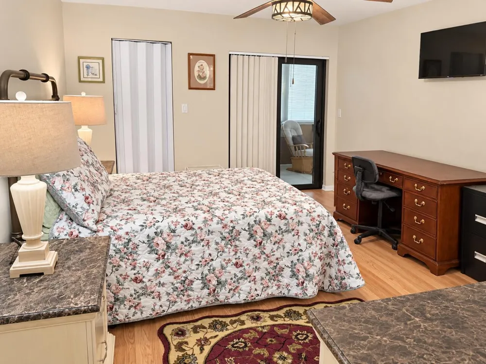 3154 Via Poinciana #115 Lake Worth, FL 33467