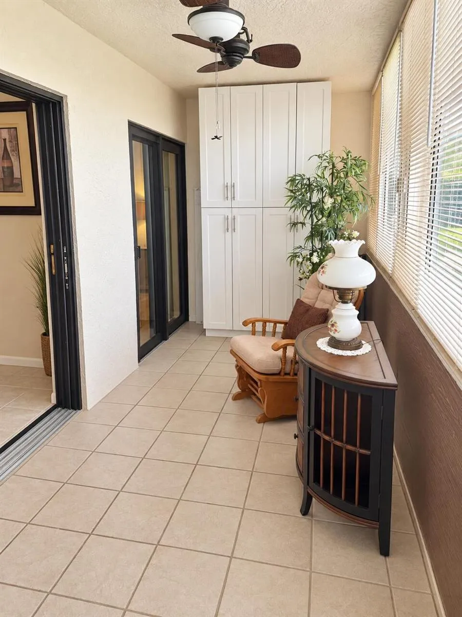 3154 Via Poinciana #115 Lake Worth, FL 33467