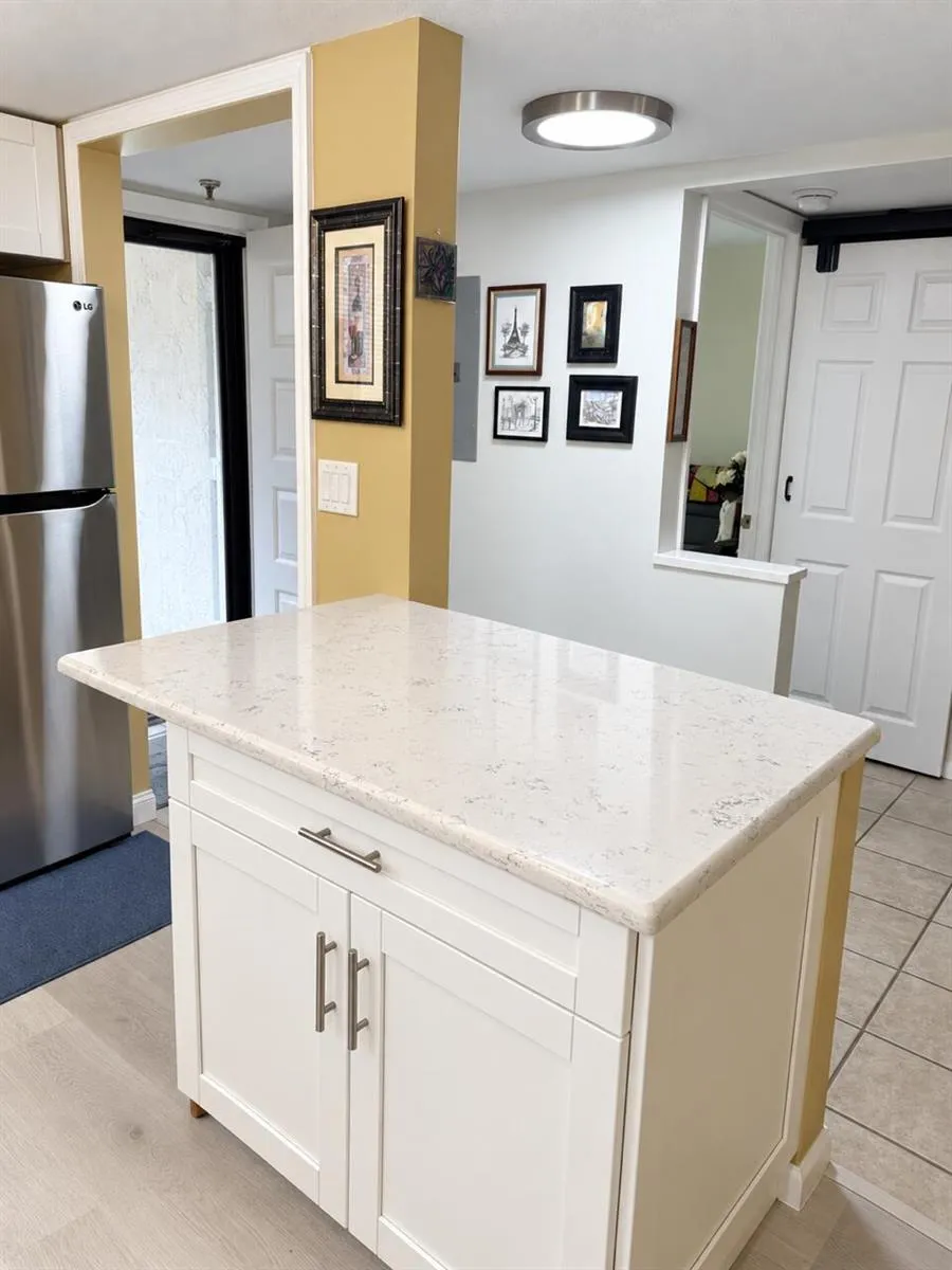 3154 Via Poinciana #115 Lake Worth, FL 33467