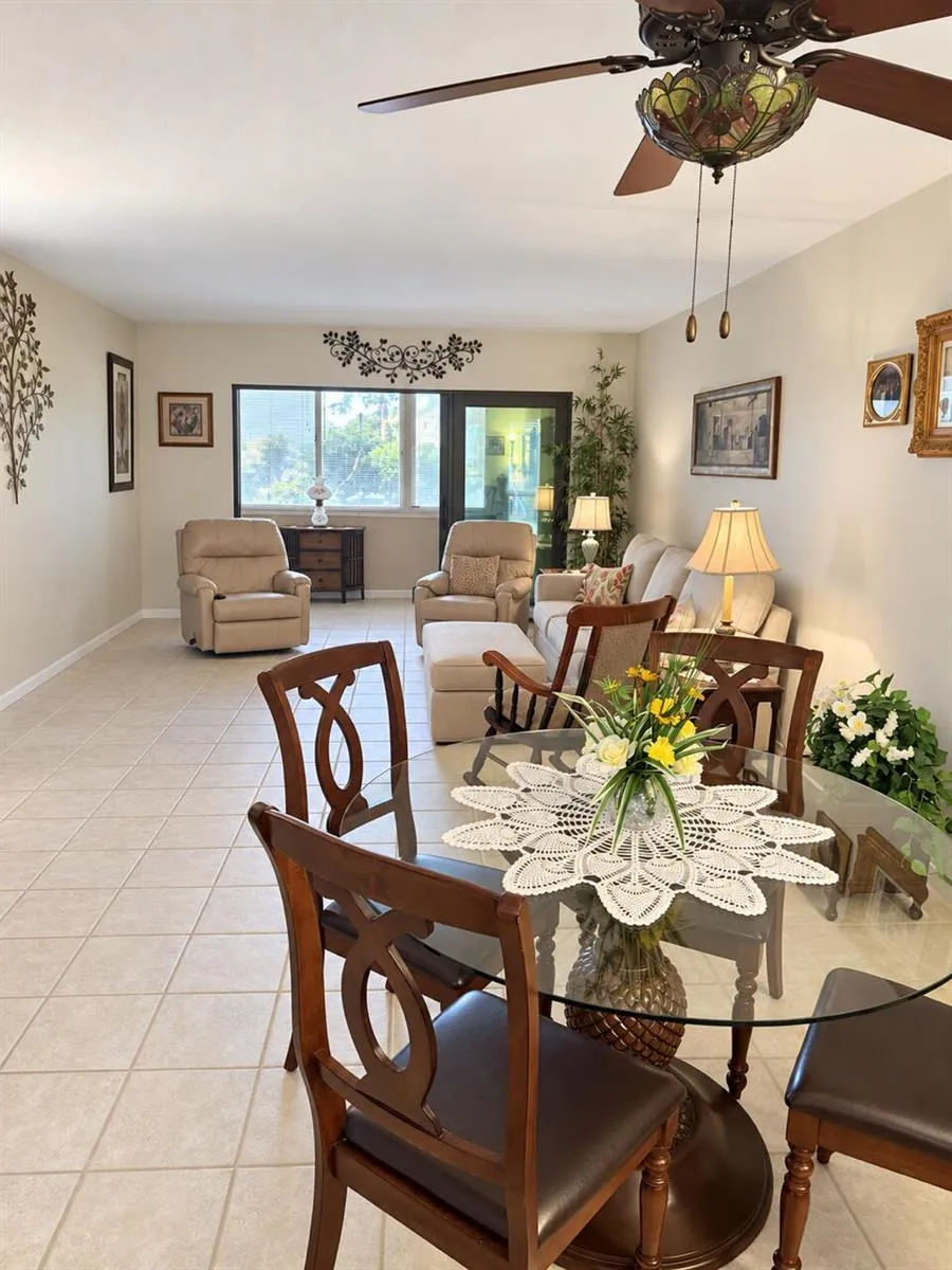 3154 Via Poinciana #115 Lake Worth, FL 33467