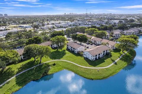 2800 Palmwood Terrace #2220