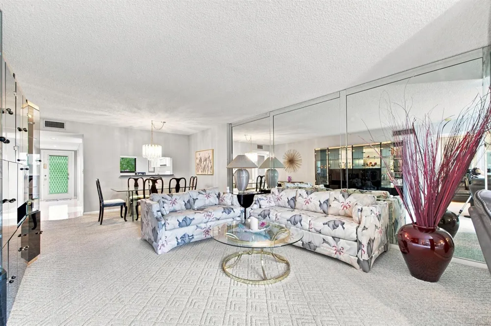 15075 WITNEY Rd #303 Delray Beach, FL 33484