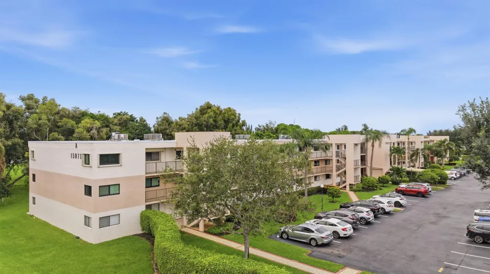15075 WITNEY Rd #303 Delray Beach, FL 33484