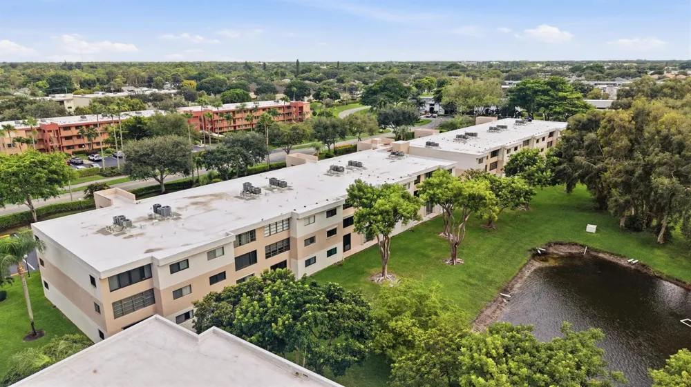 15075 WITNEY Rd #303 Delray Beach, FL 33484
