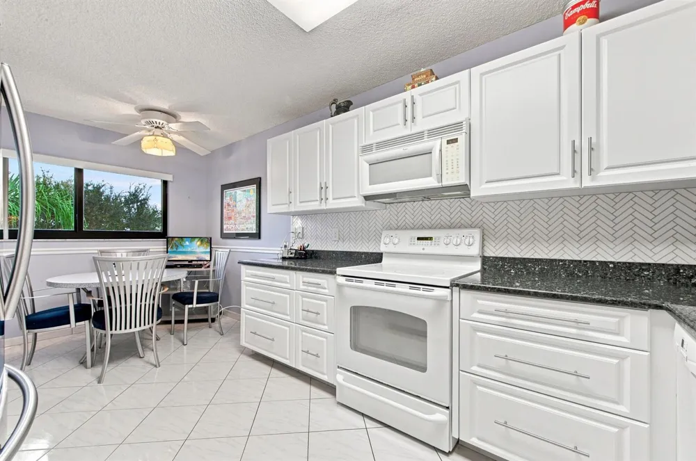 15075 WITNEY Rd #303 Delray Beach, FL 33484