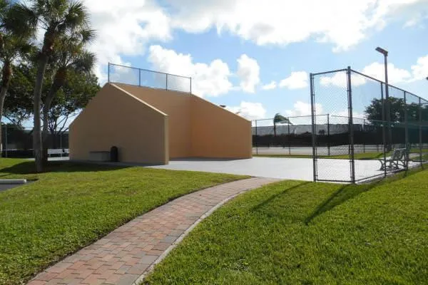 15075 WITNEY Rd #303 Delray Beach, FL 33484