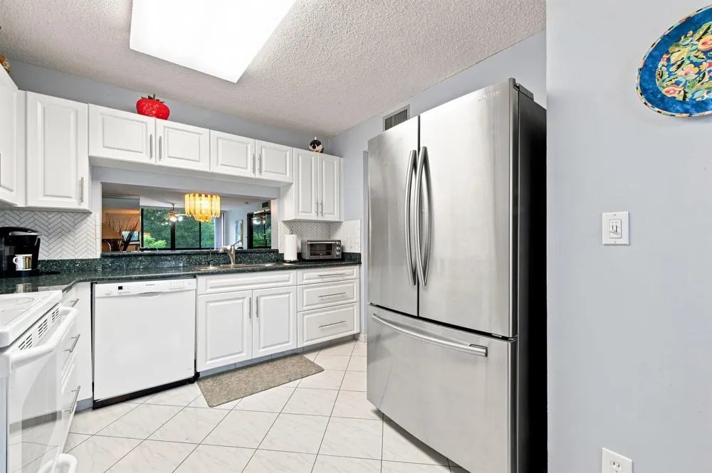 15075 WITNEY Rd #303 Delray Beach, FL 33484