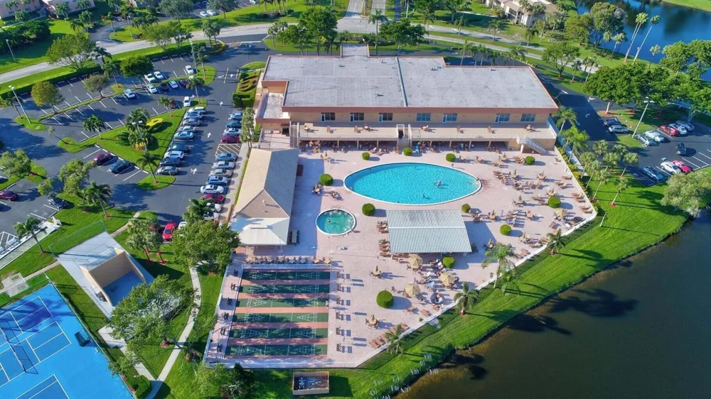 15075 WITNEY Rd #303 Delray Beach, FL 33484