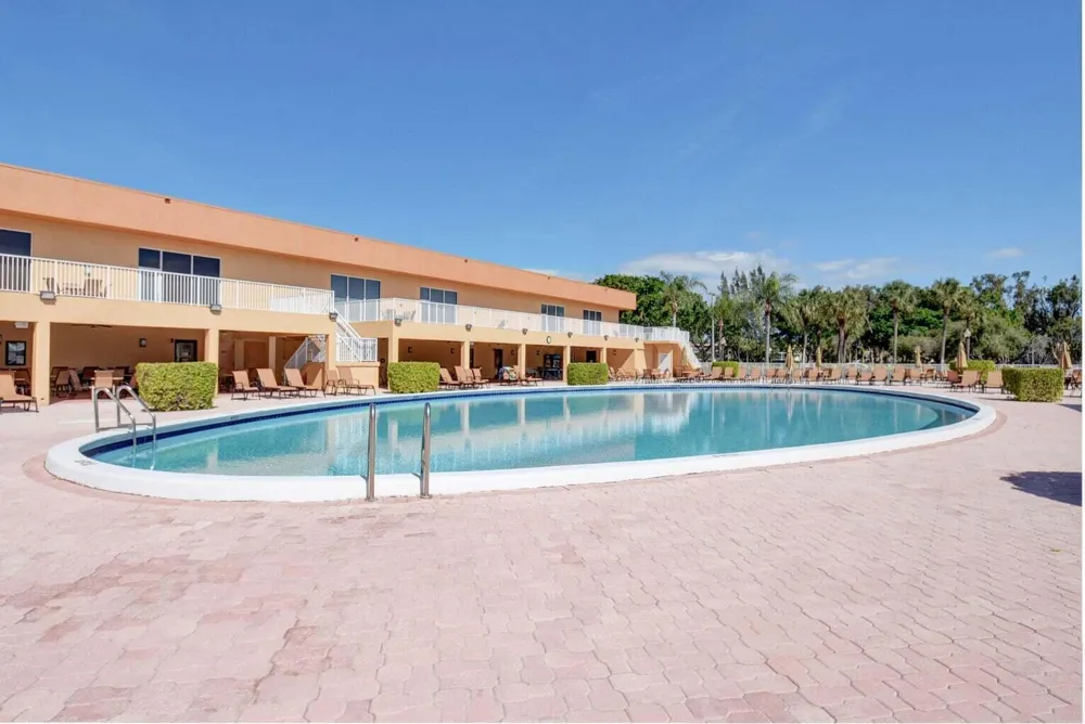 15075 WITNEY Rd #303 Delray Beach, FL 33484