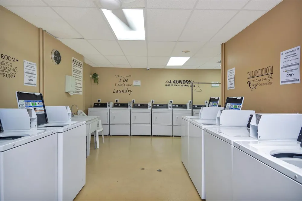 305 POMPANO BEACH BOULEVARD #507 Pompano Beach, FL 33062