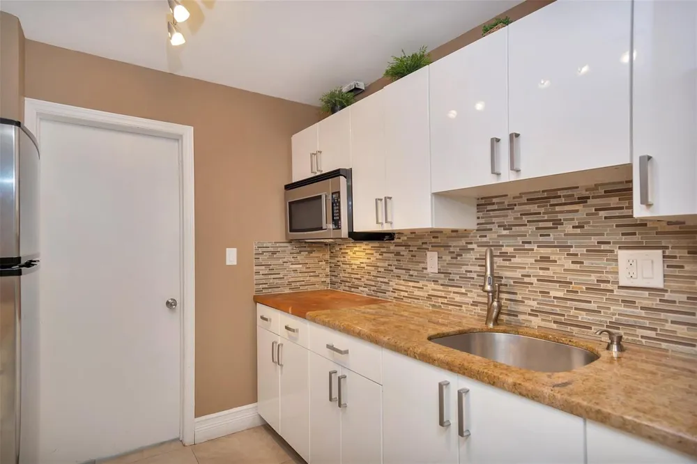 305 POMPANO BEACH BOULEVARD #507 Pompano Beach, FL 33062