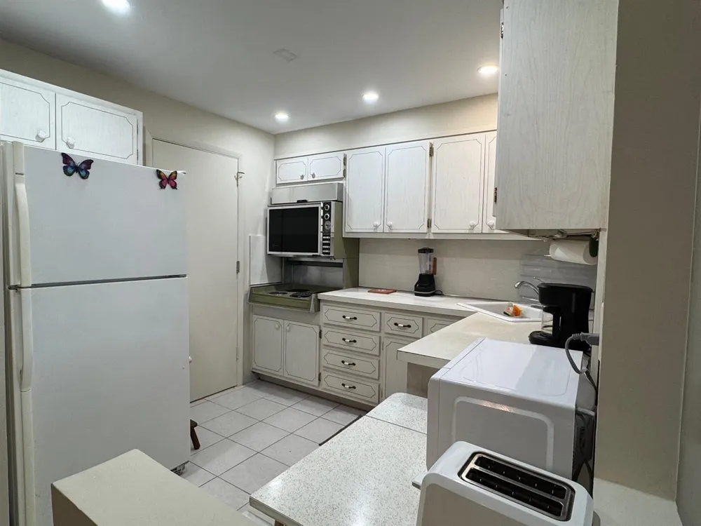 305 POMPANO BEACH BOULEVARD #507 Pompano Beach, FL 33062