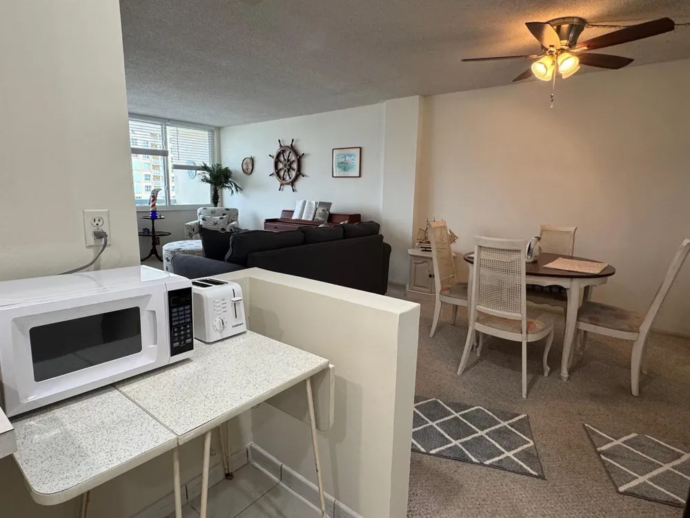 305 POMPANO BEACH BOULEVARD #507 Pompano Beach, FL 33062