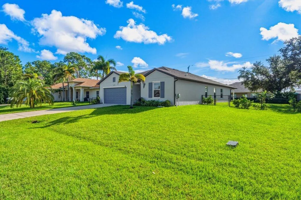 226 SW MILBURN CIRCLE Port St. Lucie, FL 34953