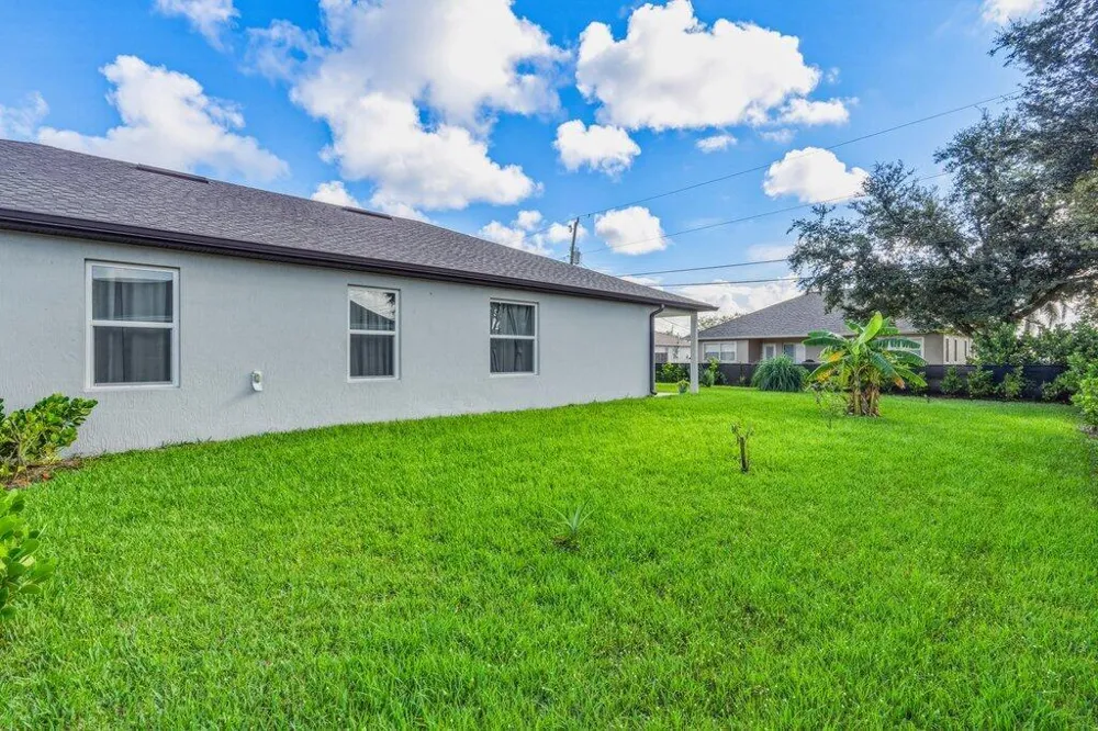 226 SW MILBURN CIRCLE Port St. Lucie, FL 34953