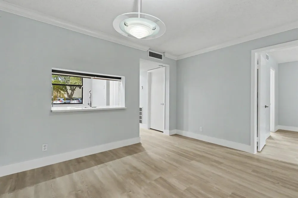 1230 S MILITARY TRAIL #2014 Deerfield Beach, FL 33442