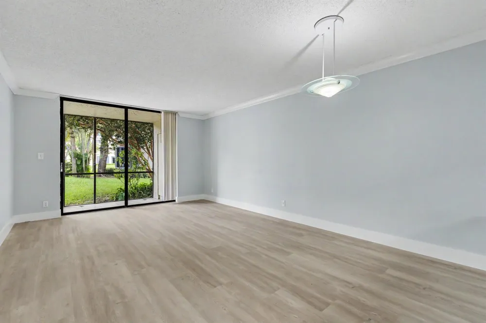 1230 S MILITARY TRAIL #2014 Deerfield Beach, FL 33442