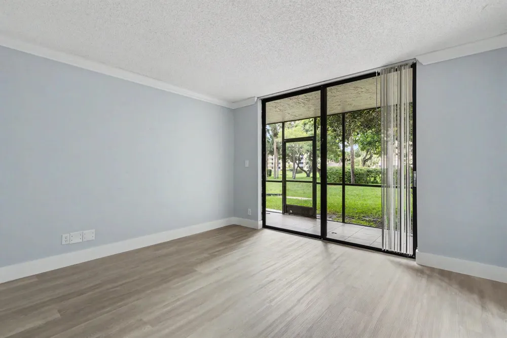 1230 S MILITARY TRAIL #2014 Deerfield Beach, FL 33442