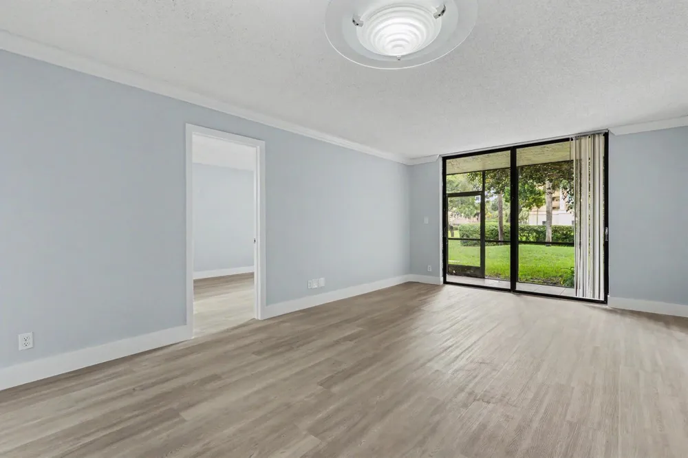 1230 S MILITARY TRAIL #2014 Deerfield Beach, FL 33442