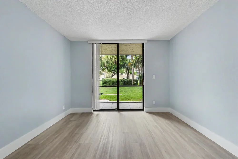 1230 S MILITARY TRAIL #2014 Deerfield Beach, FL 33442