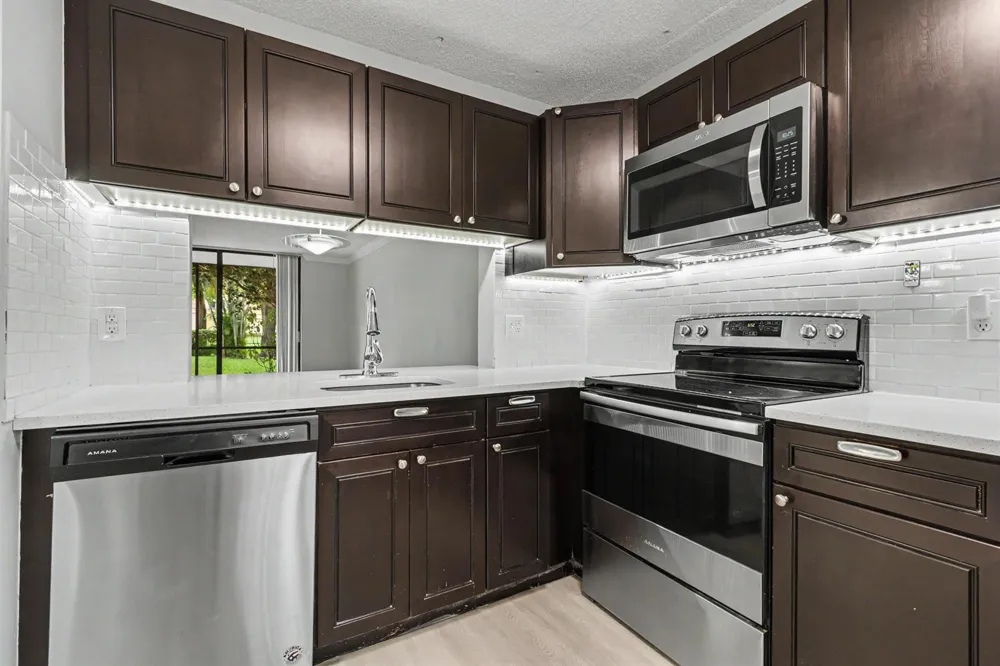 1230 S MILITARY TRAIL #2014 Deerfield Beach, FL 33442