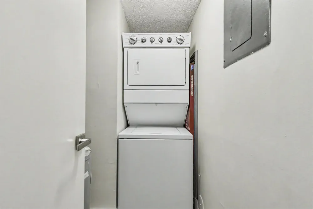 1230 S MILITARY TRAIL #2014 Deerfield Beach, FL 33442