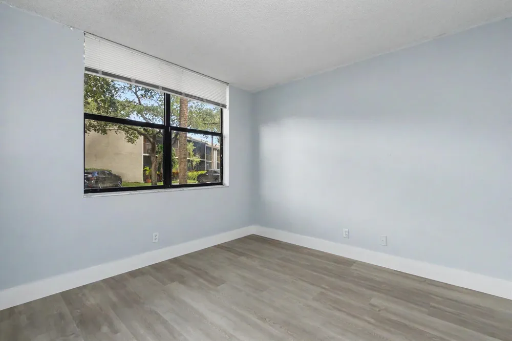 1230 S MILITARY TRAIL #2014 Deerfield Beach, FL 33442