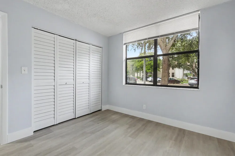 1230 S MILITARY TRAIL #2014 Deerfield Beach, FL 33442