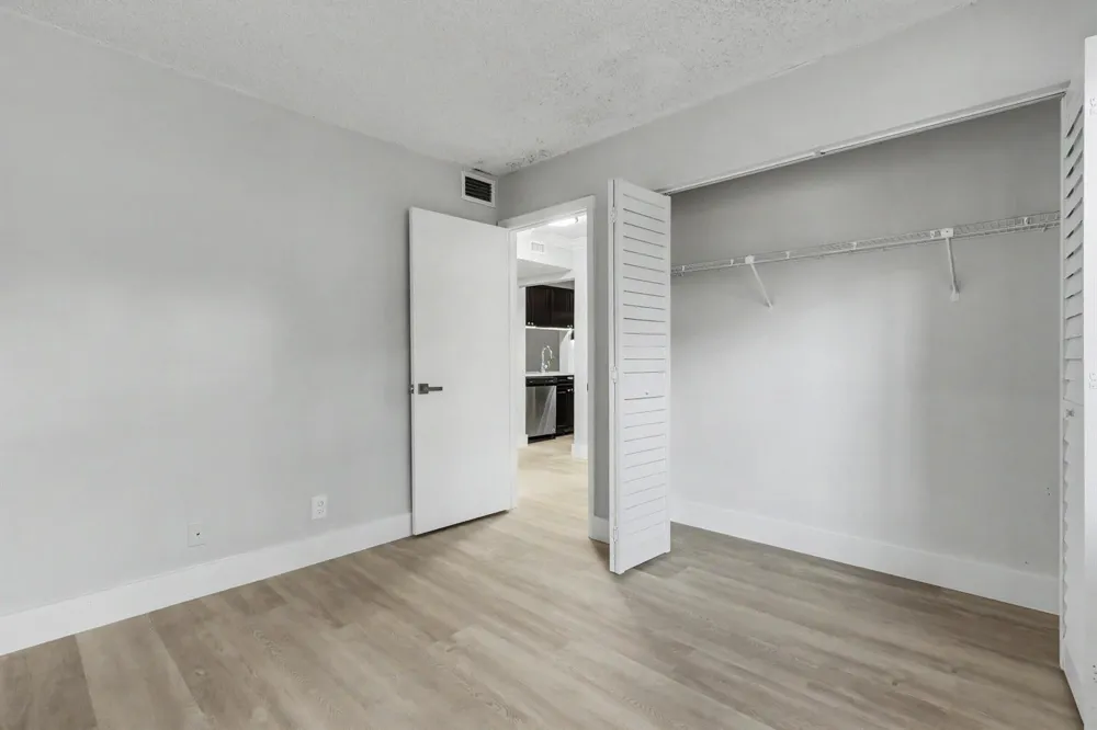 1230 S MILITARY TRAIL #2014 Deerfield Beach, FL 33442